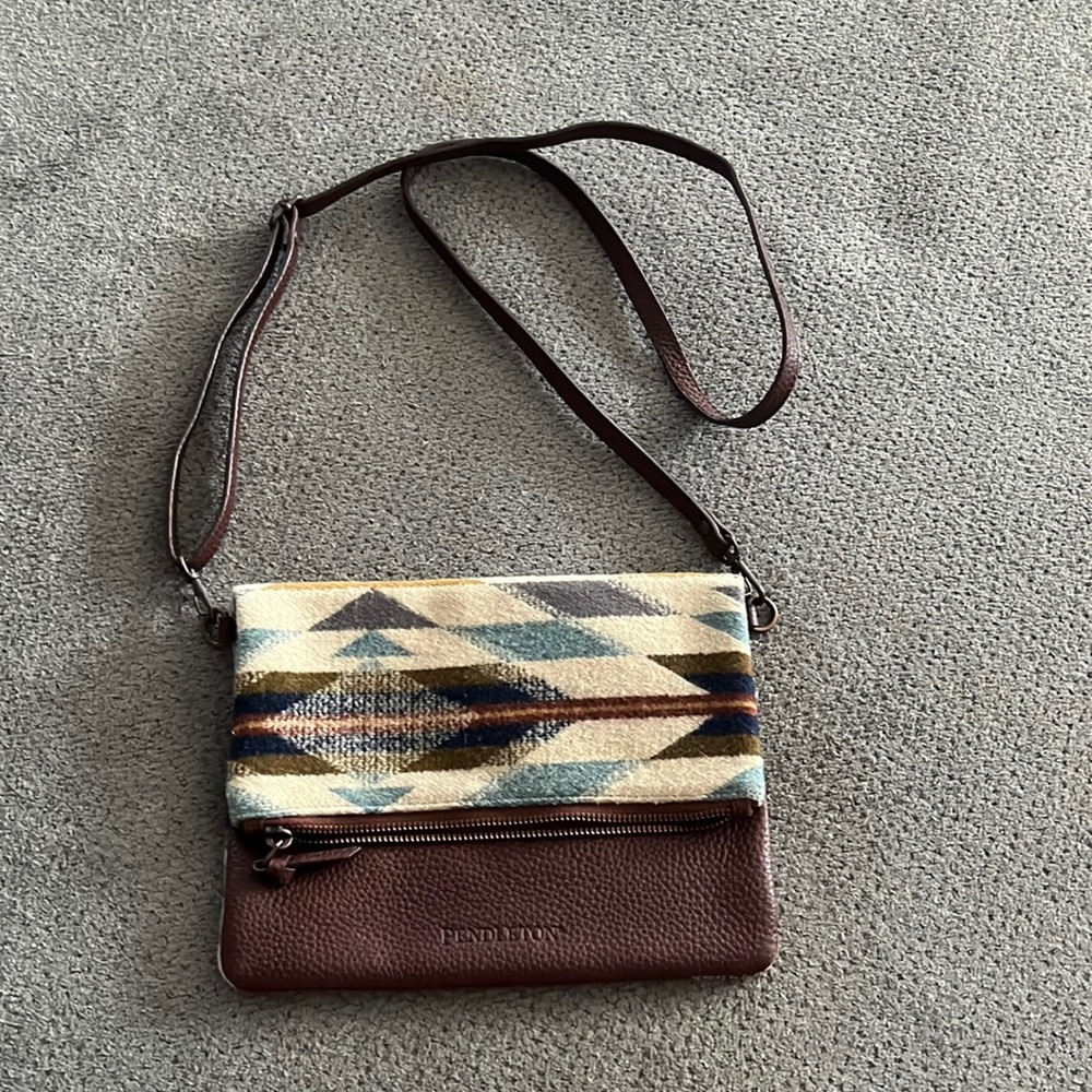 Super cute, Pendleton bag, like new condition